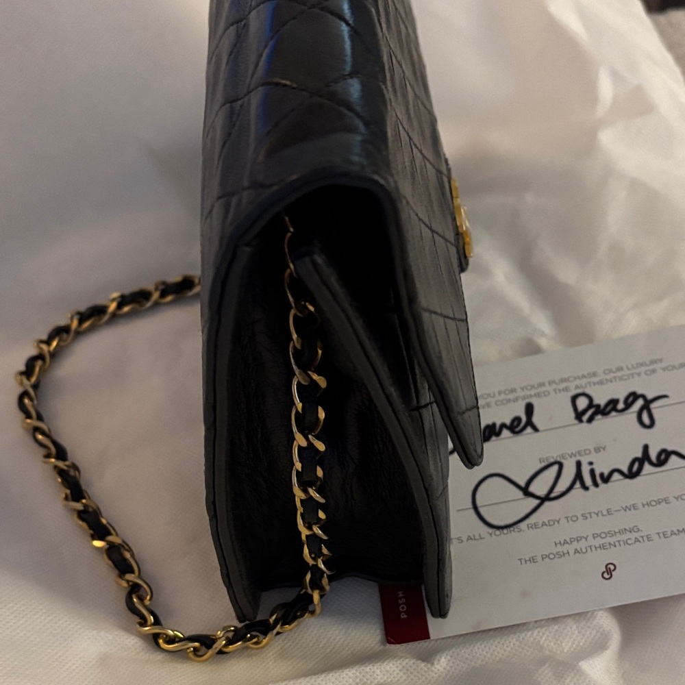 CHANEL Black single flap Quilted Shoulder Bag - Picture 13 of 17